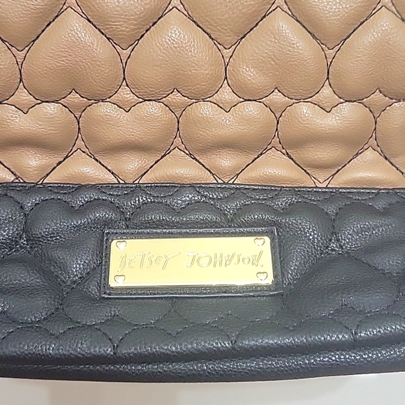 Betsey Johnson Y2K Heart Embossed Tote Bag Black/Tan w/ Bow - Picture 9 of 12